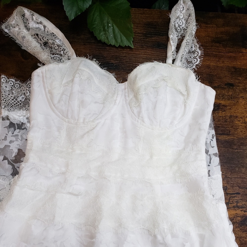 US XS Nordstrom lace overlay balconette midi hoco, wedding bustier - Picture 13 of 14